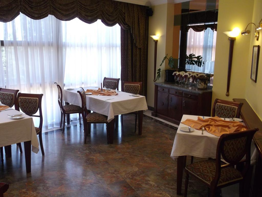 Bellevue Hotel And Resort Bardejov Exterior photo
