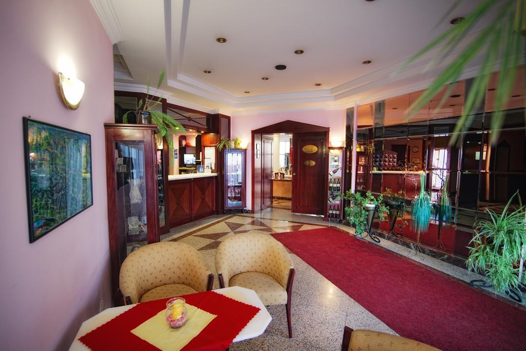 Bellevue Hotel And Resort Bardejov Exterior photo