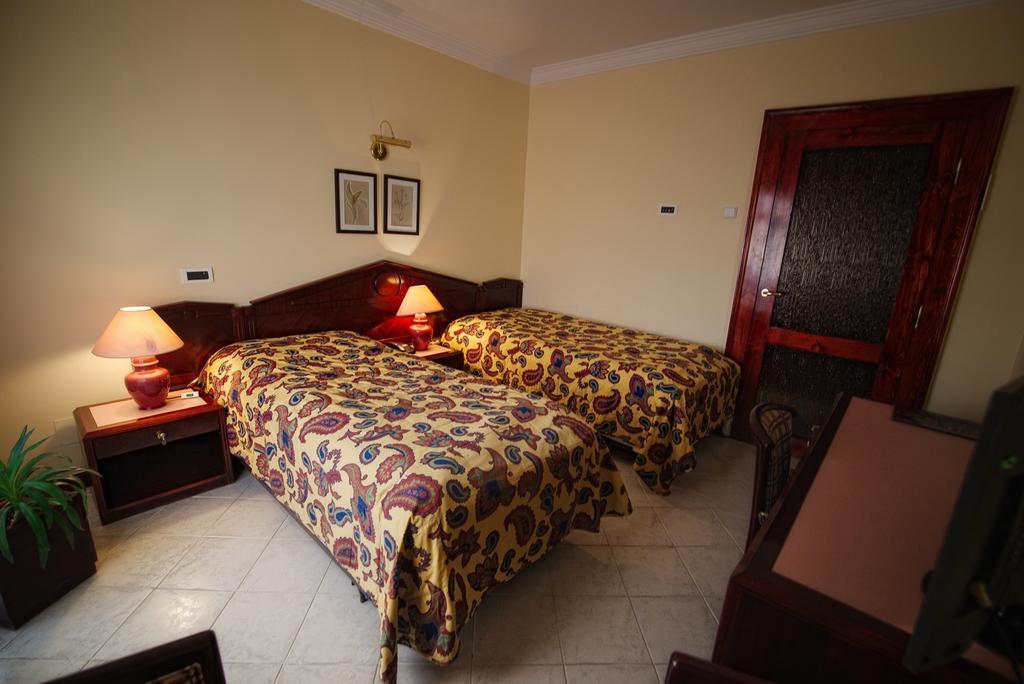 Bellevue Hotel And Resort Bardejov Room photo